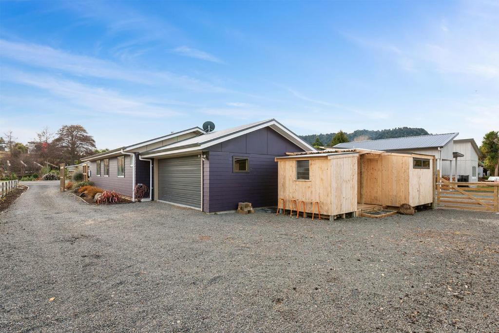 The Purple House - Ohakune Home With Spa Pool Eksteriør bilde