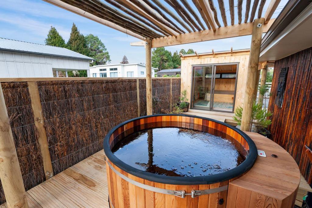 The Purple House - Ohakune Home With Spa Pool Eksteriør bilde