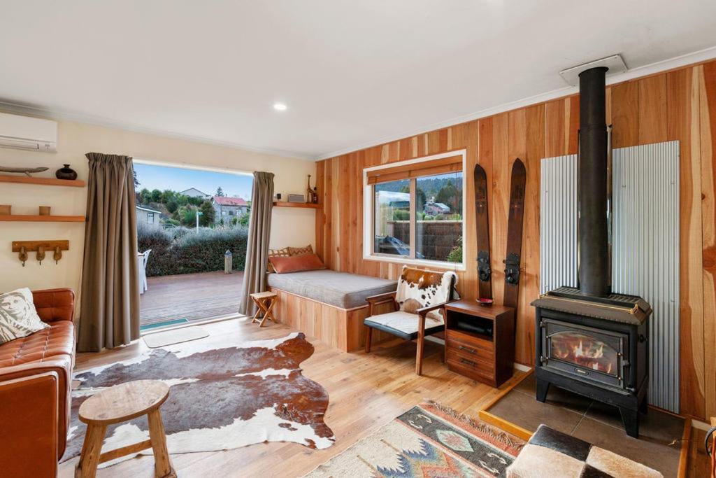 The Purple House - Ohakune Home With Spa Pool Eksteriør bilde